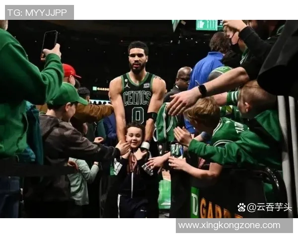 杰伦布朗调侃塔图姆康复迅速或将参加揭幕战 杰伦布朗调侃塔图姆康复迅速或将参加揭幕战