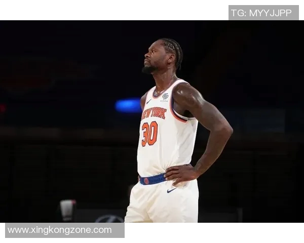 兰德尔本赛季状态火热已五次单场得分30上赛季仅三次表现相对平淡