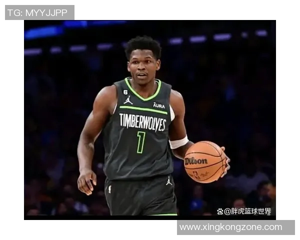 爱德华兹复出状态低迷半场仅得5分2助攻表现令人失望 爱德华兹复出状态低迷半场仅得5分2助攻表现令人失望