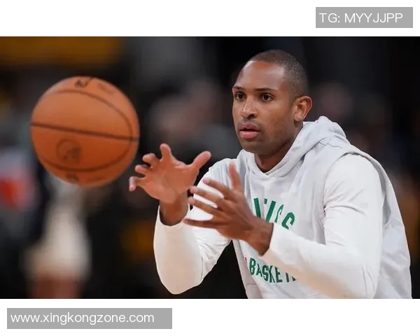 克拉克斯顿全能表现助球队取胜18分10板6助2断3帽展现实力