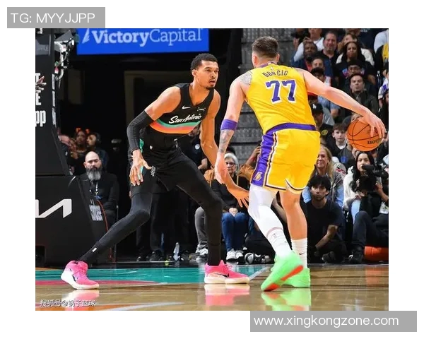 NBA精彩回顾开拓者力克湖人火箭主场狂胜篮网灰熊客场逆袭勇士 NBA精彩回顾开拓者力克湖人火箭主场狂胜篮网灰熊客场逆袭勇士